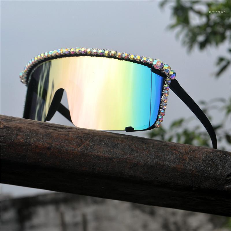 Sunglasses 2021 Crystal Diamond Oversized For Women Luxury Fashion Candy Shades UV400 Brand Glasses Transparent Frame FML
Sunglasses 2021 Crystal Diamond Oversized For Women Luxury Fashion Candy Shades UV400 Brand Glasses Transparent Frame FML