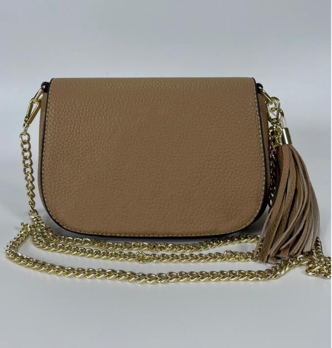 Top Quality Women Shoulder Bags Small Gold Chain Cross body Bag Pu Leather Handbags Purse Female Messenger Tote Wallet, Black
Top Quality Women Shoulder Bags Small Gold Chain Cross body Bag Pu Leather Handbags Purse Female Messenger Tote Wallet, Black