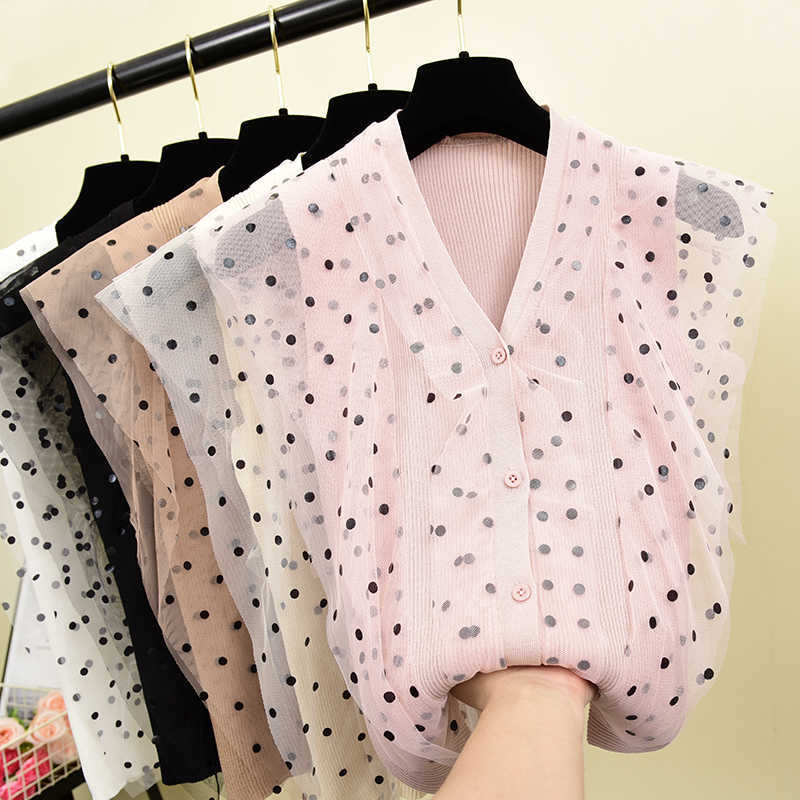Women Sweet Patchwork Dot Lace Sweater Summer Sleeveless V-neck Pull Crop Elegant Ladies Casual Pullover Knitted Tops 210602
Women Sweet Patchwork Dot Lace Sweater Summer Sleeveless V-neck Pull Crop Elegant Ladies Casual Pullover Knitted Tops 210602