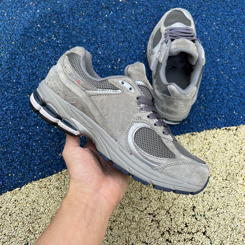 ML2002RARBRC Running shoes White Black Grey Pink Sports Sneakers Runners Trainers New ML2002RA RB RC Classic Women Men platform shoe, Pay for extra lace
ML2002RARBRC Running shoes White Black Grey Pink Sports Sneakers Runners Trainers New ML2002RA RB RC Classic Women Men platform shoe, Pay for extra lace