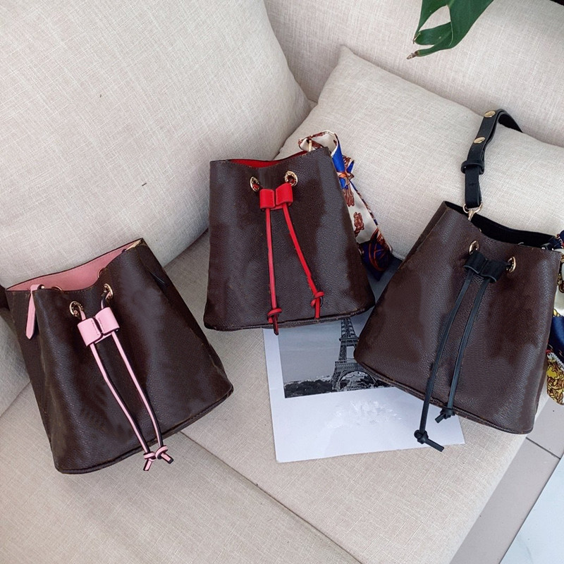 Newest Women Designer Bags Fashion Ladies Purses High Quality 3 Clolor Straps Pu Shoulder Bag Classic Pattern Printing Girls Handbags
Newest Women Designer Bags Fashion Ladies Purses High Quality 3 Clolor Straps Pu Shoulder Bag Classic Pattern Printing Girls Handbags