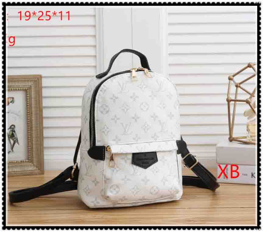 LV Louis Bags Vitton women designers luxurys bags ladies handbag Messenger bag shoulder men backpack
LV Louis Bags Vitton women designers luxurys bags ladies handbag Messenger bag shoulder men backpack