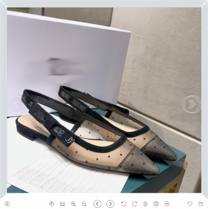 2021 Good Quality Fashion Women Luxurys Designers Shoes Designer Sandals Womens Luxury High Heels Sandal Dress Shoess With Box Size 35-40 -L161, Black
2021 Good Quality Fashion Women Luxurys Designers Shoes Designer Sandals Womens Luxury High Heels Sandal Dress Shoess With Box Size 35-40 -L161, Black