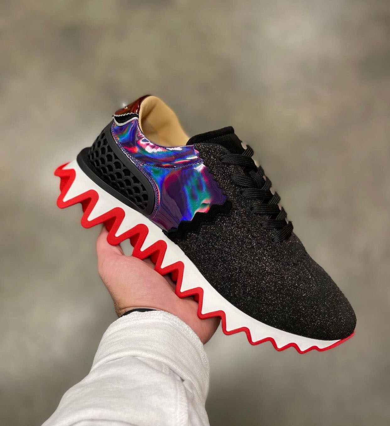 Luxury Popular Outdoor Couple Sneakers Shoes Red Bottom LoubiShark Casual Flats For Men,Women Trainers Walking Perfect Gift 35-47.Box
Luxury Popular Outdoor Couple Sneakers Shoes Red Bottom LoubiShark Casual Flats For Men,Women Trainers Walking Perfect Gift 35-47.Box
