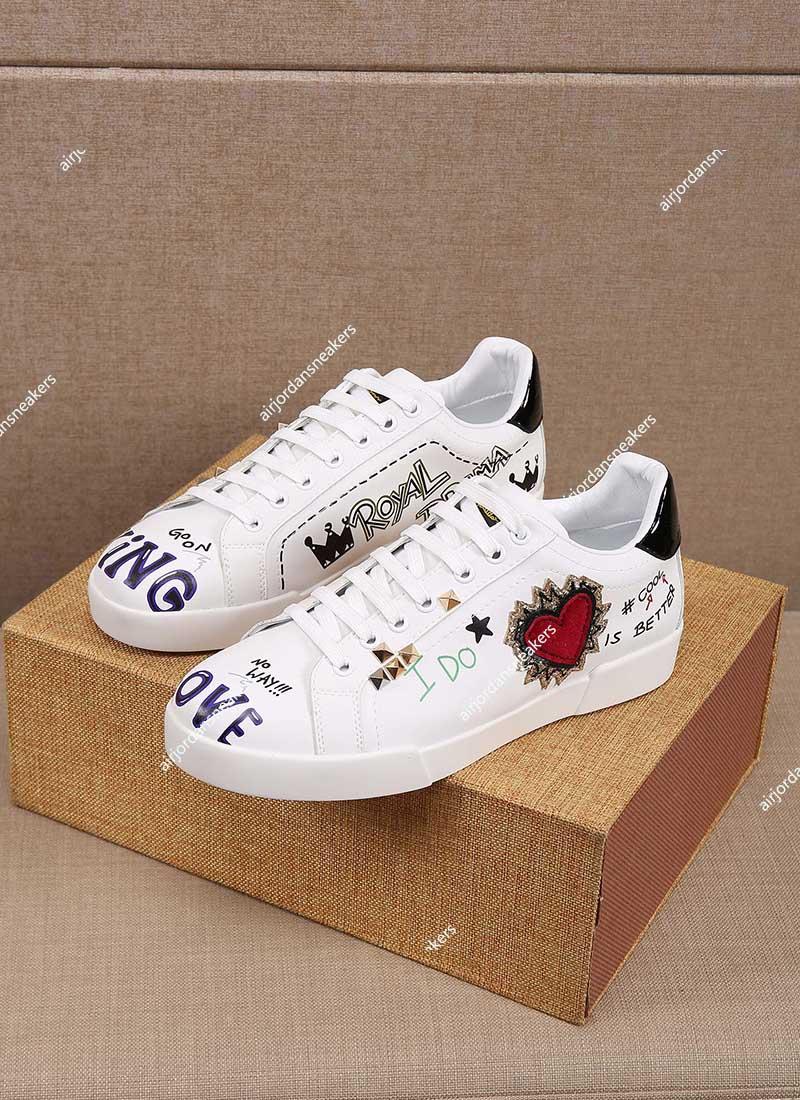 Summer men Luxurys Designers Shoes Portofino sneakers in printed calfskin with embroidered patches fashion casual s Yek DGs DOLC s GABBANAs, Black
Summer men Luxurys Designers Shoes Portofino sneakers in printed calfskin with embroidered patches fashion casual s Yek DGs DOLC s GABBANAs, Black