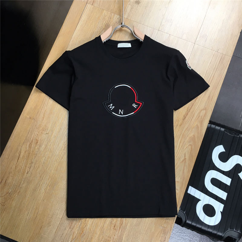 2021 Monc04 T shirts Luxury Mens Women Designer Embroidery Letter Summer Short Sleeved Two Colors Size M-3xl, White;black
2021 Monc04 T shirts Luxury Mens Women Designer Embroidery Letter Summer Short Sleeved Two Colors Size M-3xl, White;black