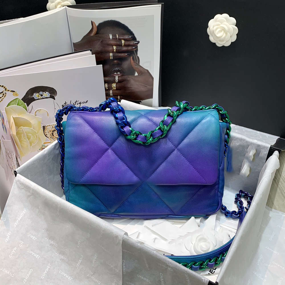 tie dyed calf flap bag 19C series purple genuine leather handbag shoulder, Make up the freight link;don't buy
tie dyed calf flap bag 19C series purple genuine leather handbag shoulder, Make up the freight link;don't buy