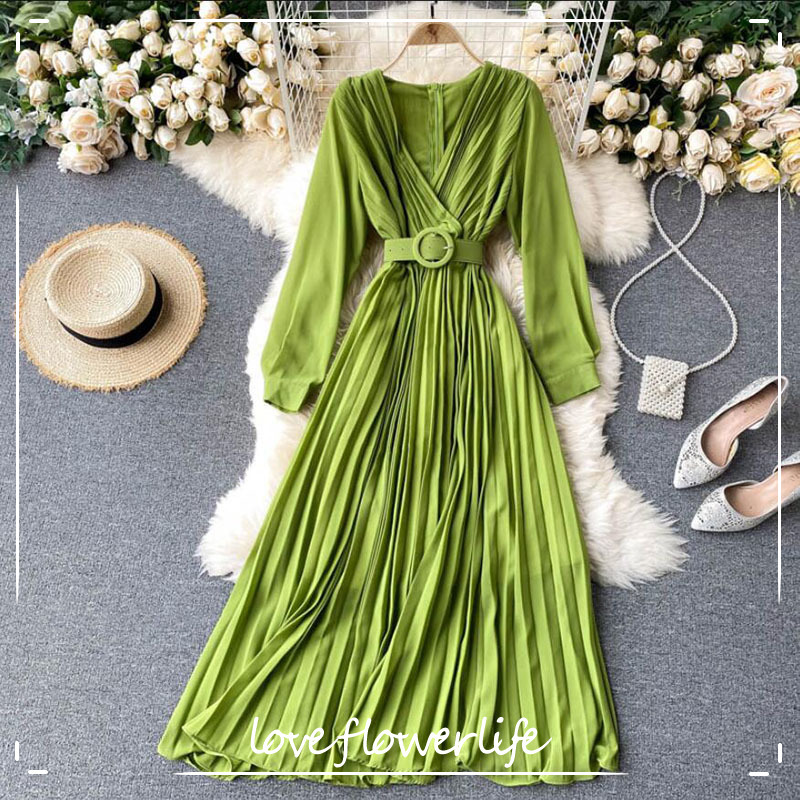 Spring V Neck Solid Slim Vintage Dress Long Sleeve High Waist Elegant Women Long Dress Fashion Pleated Bandage Vestidos 210521, Black
Spring V Neck Solid Slim Vintage Dress Long Sleeve High Waist Elegant Women Long Dress Fashion Pleated Bandage Vestidos 210521, Black