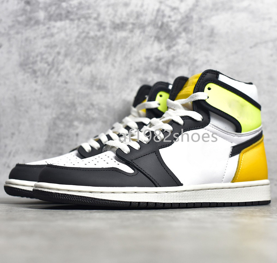 2021 Mens Womens jumpman 1s Basketball Shoes 1 High OG White Volt University Gold Black Cool Sport Sneakers
2021 Mens Womens jumpman 1s Basketball Shoes 1 High OG White Volt University Gold Black Cool Sport Sneakers