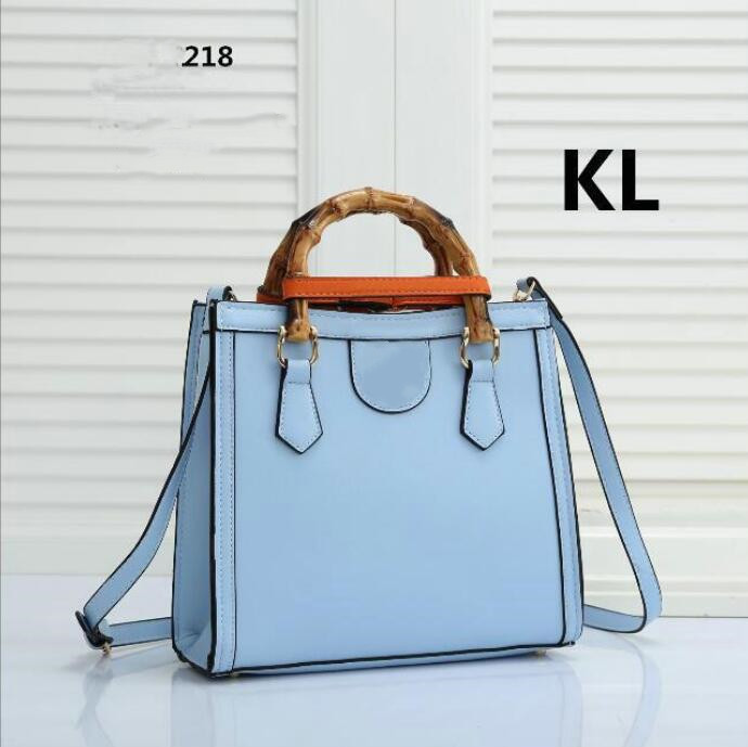 Tote Bag Large Capacity Package Shopping Bags Women Handbag pu Leather Fashion Letter Removable Crossbody Strap Handbags High Quality 218#, White
Tote Bag Large Capacity Package Shopping Bags Women Handbag pu Leather Fashion Letter Removable Crossbody Strap Handbags High Quality 218#, White