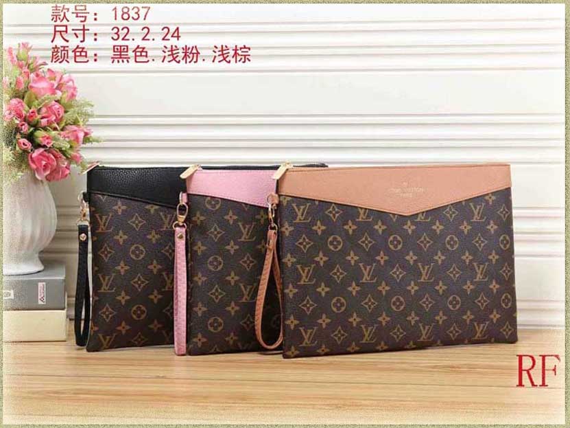 High Quality Newest Hand bag Travel Toiletry Pouch Protection Makeup Clutch Women Leather Waterproof Cosmetic Bags GGLVLouis
High Quality Newest Hand bag Travel Toiletry Pouch Protection Makeup Clutch Women Leather Waterproof Cosmetic Bags GGLVLouis
