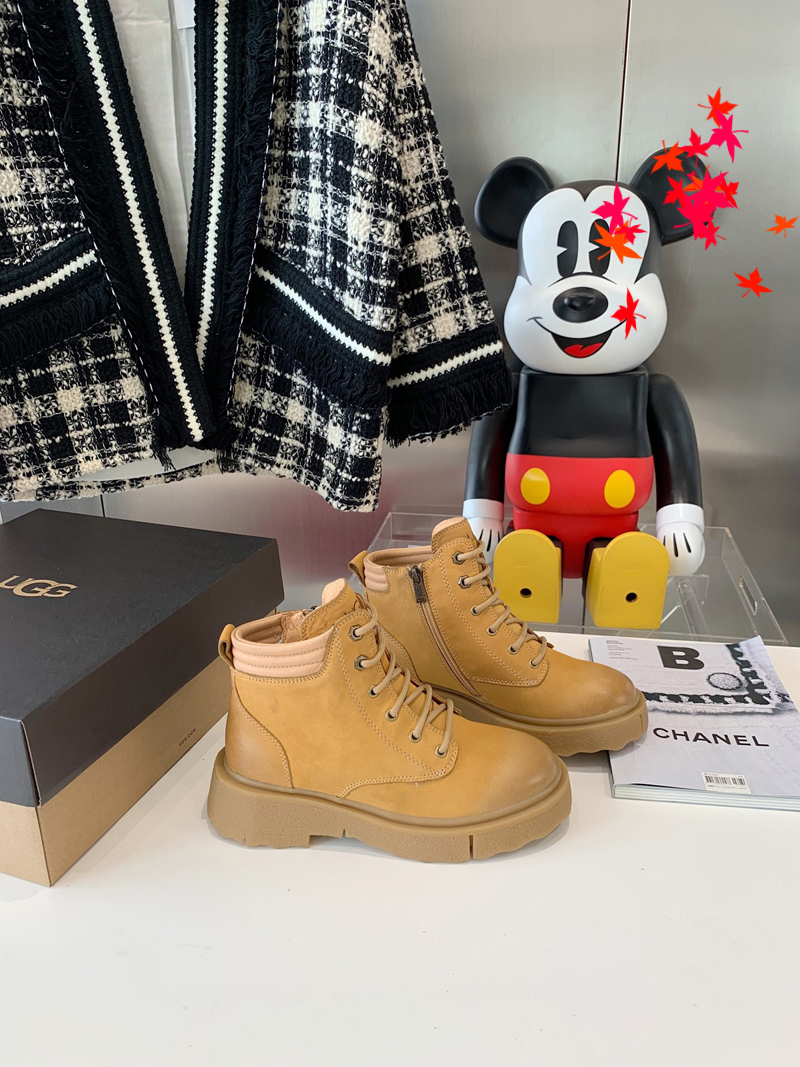 2022 Top Quality Winter Women Dress Boots High Heels design Leather Boot knitted sock-like flats biker luxury designer shoes Tall Ankle Booties with logo and box -G008, Picture color
2022 Top Quality Winter Women Dress Boots High Heels design Leather Boot knitted sock-like flats biker luxury designer shoes Tall Ankle Booties with logo and box -G008, Picture color