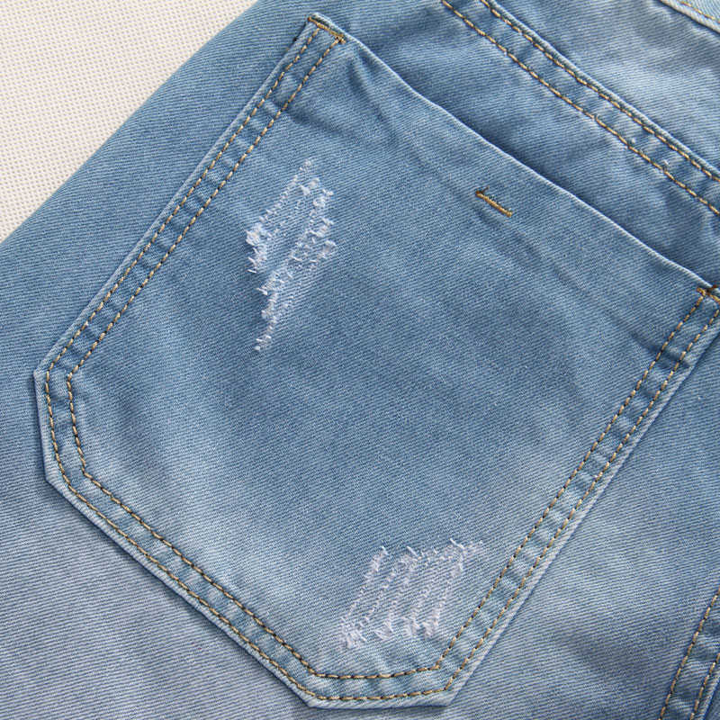 Men's Shallow Light Blue Fashion Denim Shorts Men's Summer Large Size Hole Fashion Simple Jeans Size 28-42 X0621