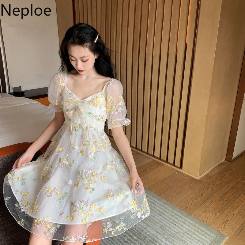 Neploe Vestido De Mujer Vintage Puff Sleeve Dress Women Korean Cute Harajuku Kawaii Woman Dresses Sexy Off Shoulder Party Robe 210422