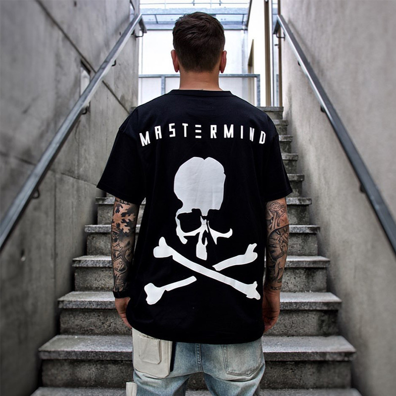 T-shirt Mastermind Japan feellike print co lettered MMJ Dark Skull loose short sleeve, White;black
T-shirt Mastermind Japan feellike print co lettered MMJ Dark Skull loose short sleeve, White;black