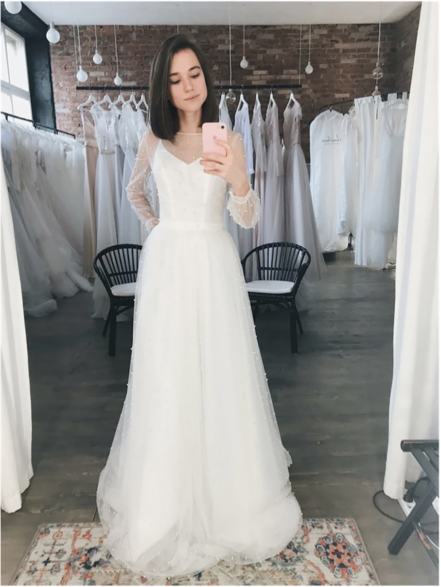 Sexy Scoop Long Sleeves Pearls Beaded A-Line Wedding Dresses Criss Cross Back Bridal Gowns Spring Robe De Mariee Beach Bride