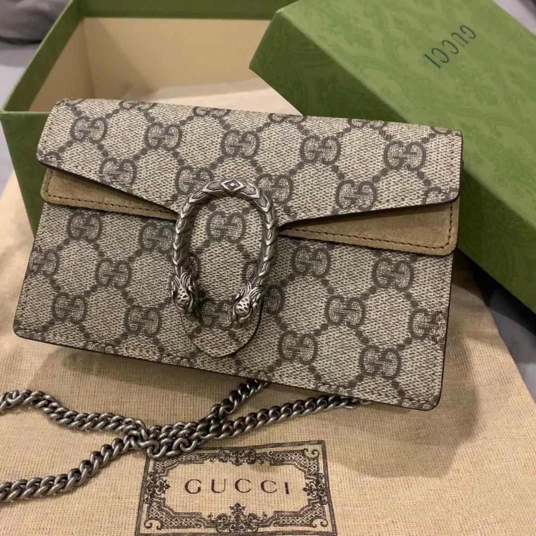 Lv LOUIS BAG VITTON Fashion Designers Handbags Leather Purses Women Shoulder Messenger Bags Mini Waist Bag Classic Letter Ke
Lv LOUIS BAG VITTON Fashion Designers Handbags Leather Purses Women Shoulder Messenger Bags Mini Waist Bag Classic Letter Ke