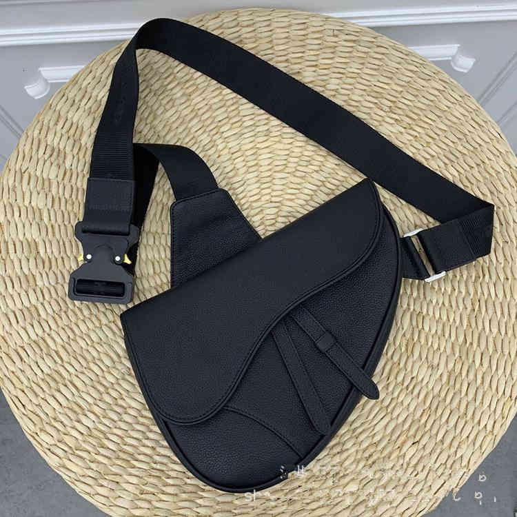 Luxurious2022 Saddle Bag Man Male Fund Single Shoulder Across The Chest Package Pocket, Black
Luxurious2022 Saddle Bag Man Male Fund Single Shoulder Across The Chest Package Pocket, Black