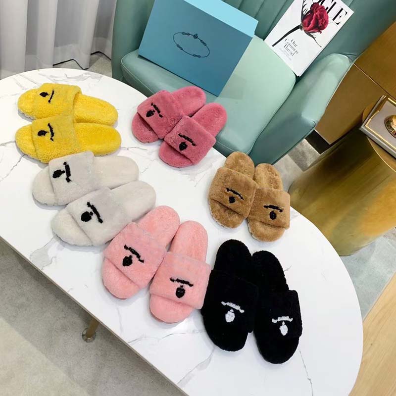 Classics sandals Fashion plush slippers slides Floral brocade Gear bottoms Flip Flops women shoes striped causal slipper home011 014, Box
Classics sandals Fashion plush slippers slides Floral brocade Gear bottoms Flip Flops women shoes striped causal slipper home011 014, Box