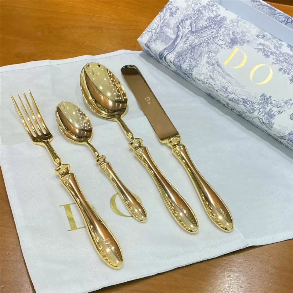 Letter DO Stainless Steel Gold Flatware Sets Spoon Fork Knife Camp Kitchen Tea Dinnerware Set Kitchen Bar Utensil X12141
Letter DO Stainless Steel Gold Flatware Sets Spoon Fork Knife Camp Kitchen Tea Dinnerware Set Kitchen Bar Utensil X12141