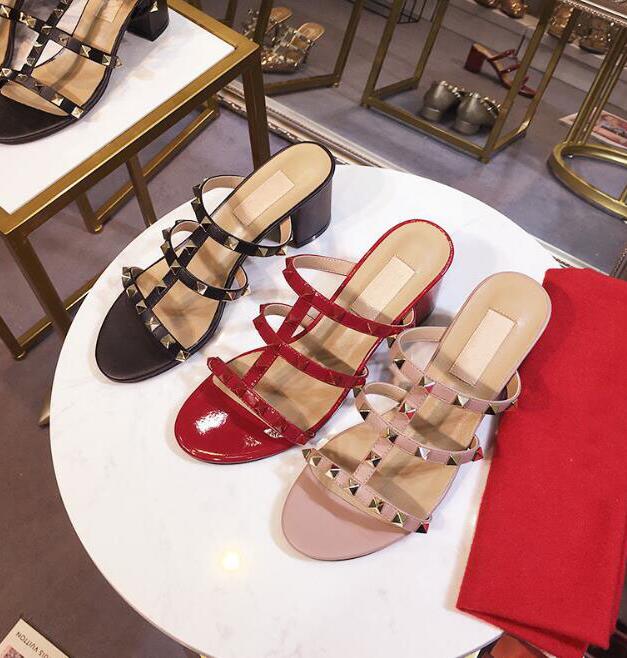 2021 Women Brand Slipper Square Heel 6cm Designer Shoes with Rivets Home Sandals Peep Toes High Heel Slippers 43 with dust bag, Don't choose this
2021 Women Brand Slipper Square Heel 6cm Designer Shoes with Rivets Home Sandals Peep Toes High Heel Slippers 43 with dust bag, Don't choose this