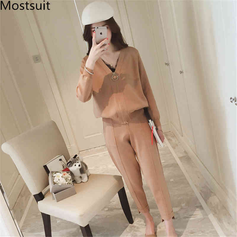 Korean Women Knitted 2 Piece Sets Outfits Long Sleeve Zip-up Cardigan And Pants Suits Ladies Fashion Elegant Two 210518, Khaki
Korean Women Knitted 2 Piece Sets Outfits Long Sleeve Zip-up Cardigan And Pants Suits Ladies Fashion Elegant Two 210518, Khaki