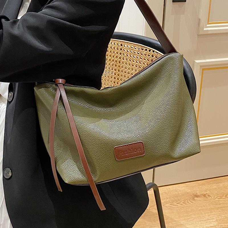 Evening Bags Casual Female Messenger Bag 2021 Designer Shoulder Pillow Luxury Soft Pu Leather Crossbody For Travel Women Handbag
Evening Bags Casual Female Messenger Bag 2021 Designer Shoulder Pillow Luxury Soft Pu Leather Crossbody For Travel Women Handbag
