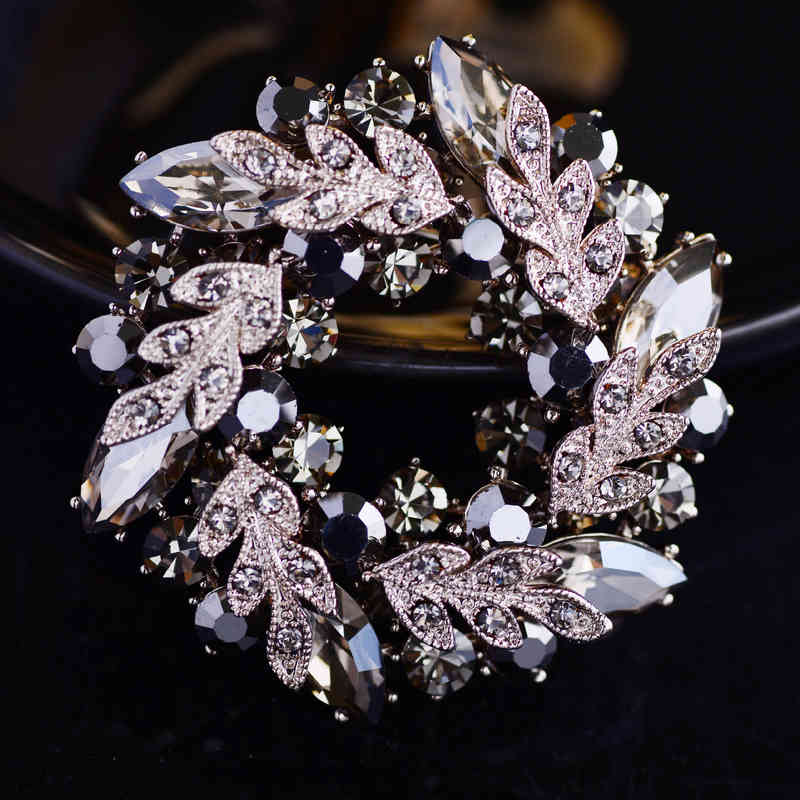 Baroque Flower Ring Brooch Elegant Temperament Atmosphere Clothing Accessories Suit Coat