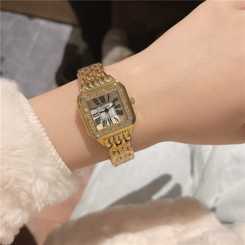 Woman Watches 2021 Famous Brand Fashion Diamond Quartz Watches Women Gold Female Wrist Watch Square Reloj Mujer A163g, Rose
Woman Watches 2021 Famous Brand Fashion Diamond Quartz Watches Women Gold Female Wrist Watch Square Reloj Mujer A163g, Rose