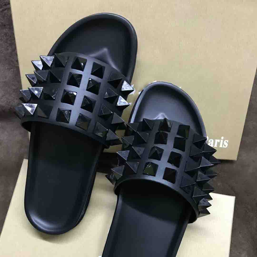 Size 45 Rivets Quality Luxuries Designer Men Slippers Sandals Shoes Slide Summer Fashion Wide Flat Flip Flops
Size 45 Rivets Quality Luxuries Designer Men Slippers Sandals Shoes Slide Summer Fashion Wide Flat Flip Flops