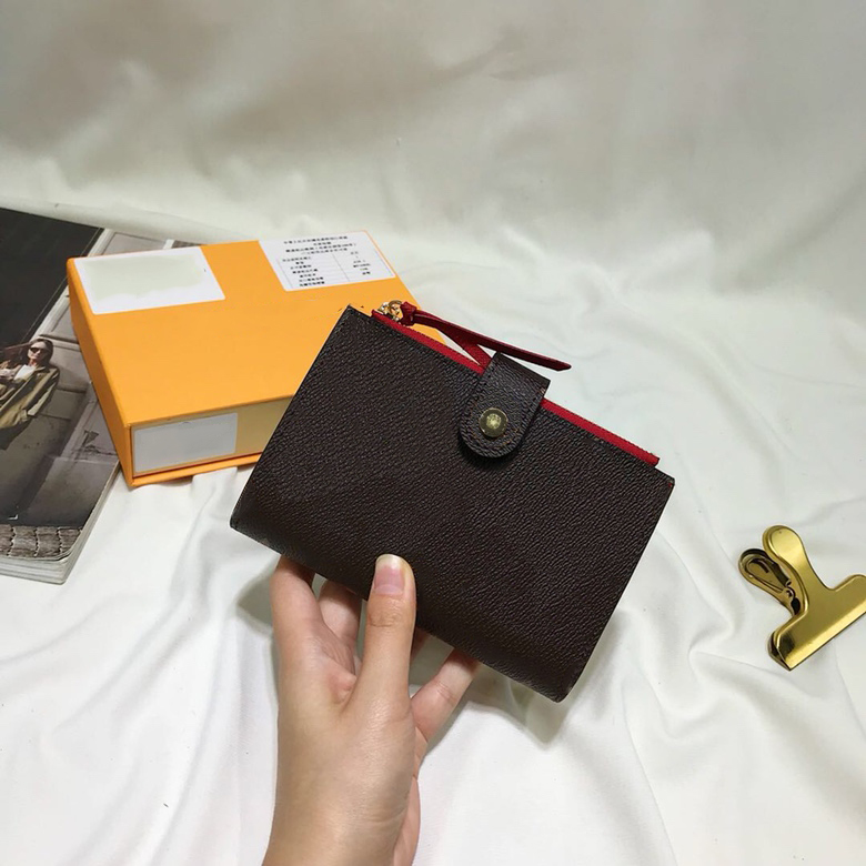 Top High quality single zipper wallets cardholder France Paris plaid style luxurys mens women high-end designers with packaging box M58019, Presbyopia red
Top High quality single zipper wallets cardholder France Paris plaid style luxurys mens women high-end designers with packaging box M58019, Presbyopia red