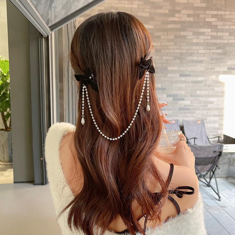 Hair Clips & Barrettes 2022 Korea Velvet Black Bow Pearl Chain Clip Sweet Accessories For Women Jewelry Gifts Party, Golden;silver
Hair Clips & Barrettes 2022 Korea Velvet Black Bow Pearl Chain Clip Sweet Accessories For Women Jewelry Gifts Party, Golden;silver