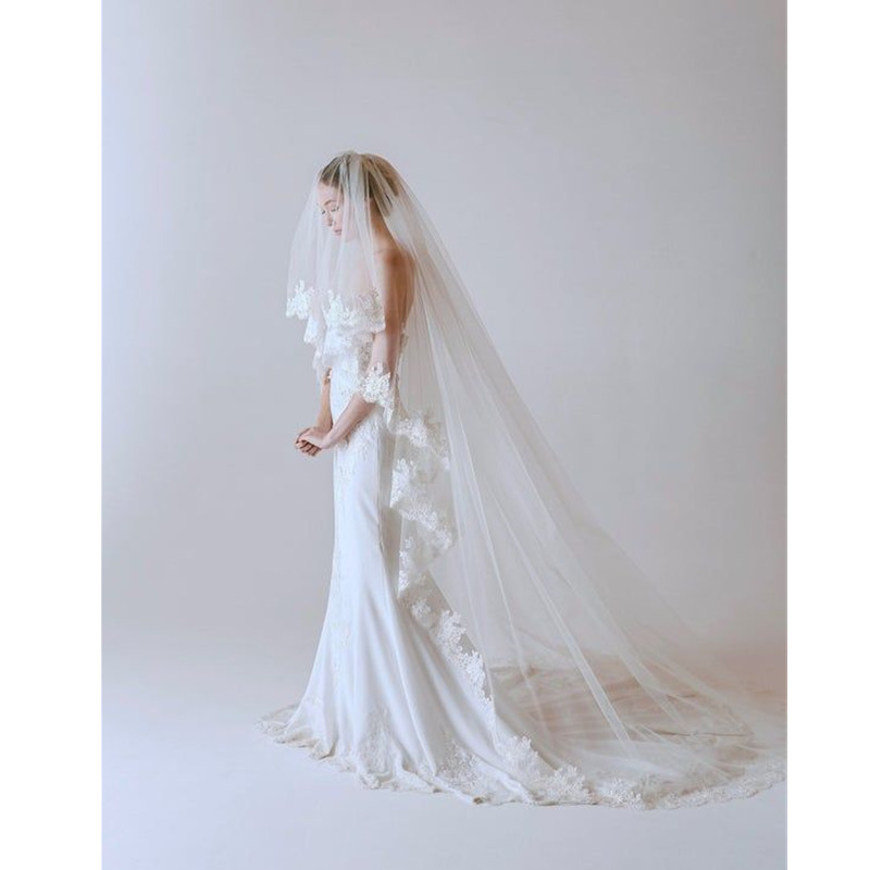 New Wedding Accessories White/Ivory Fashion Veil Ribbon Edge Short Two Layer Bridal Veils With Comb High QualityCCW0013