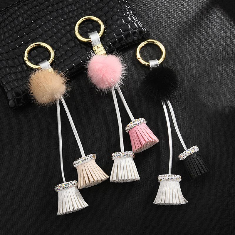 Keychains Fashion Fur Pompom Keychain For Women Fake Ball Pendant With 2-Tassel Korean Lover Car Keyrings Jewelry Gift
Keychains Fashion Fur Pompom Keychain For Women Fake Ball Pendant With 2-Tassel Korean Lover Car Keyrings Jewelry Gift