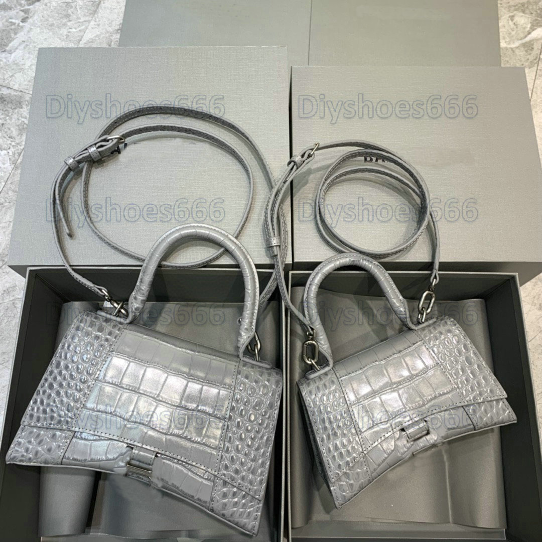 Hourglass XS Small Mini Womens Top Handle Bag Croc-Embossed Crossbody HandBag Lady Italy Designer Flap Purse Wallet Shoulder Bags Tote
Hourglass XS Small Mini Womens Top Handle Bag Croc-Embossed Crossbody HandBag Lady Italy Designer Flap Purse Wallet Shoulder Bags Tote