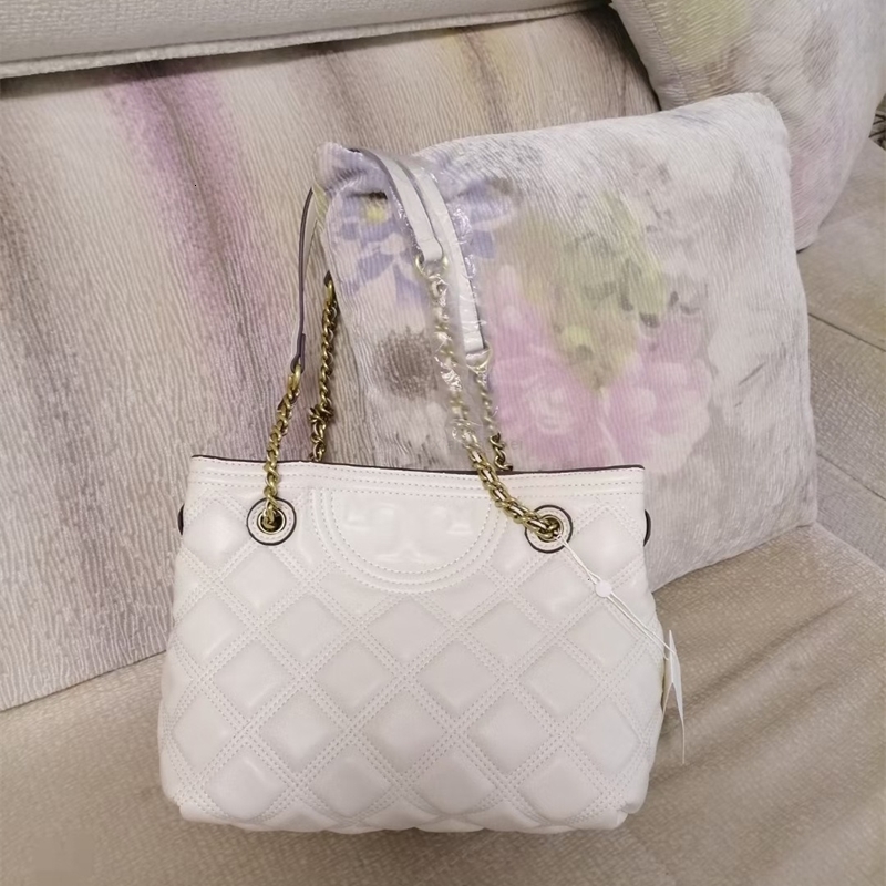 Luxury Handbag Tb New Lingge Chain Fashionable and Versatile Small Fragrance Single Shoulder Messenger Bag Good Texture Women's
Luxury Handbag Tb New Lingge Chain Fashionable and Versatile Small Fragrance Single Shoulder Messenger Bag Good Texture Women's