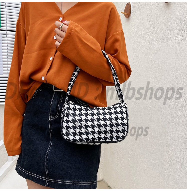 Shoulder bags Luxurys designers High Quality Fashion womens CrossBody Handbags wallets ladies Clutch Underarm Bag purse 2021 Totes Cross Body Handbag
Shoulder bags Luxurys designers High Quality Fashion womens CrossBody Handbags wallets ladies Clutch Underarm Bag purse 2021 Totes Cross Body Handbag