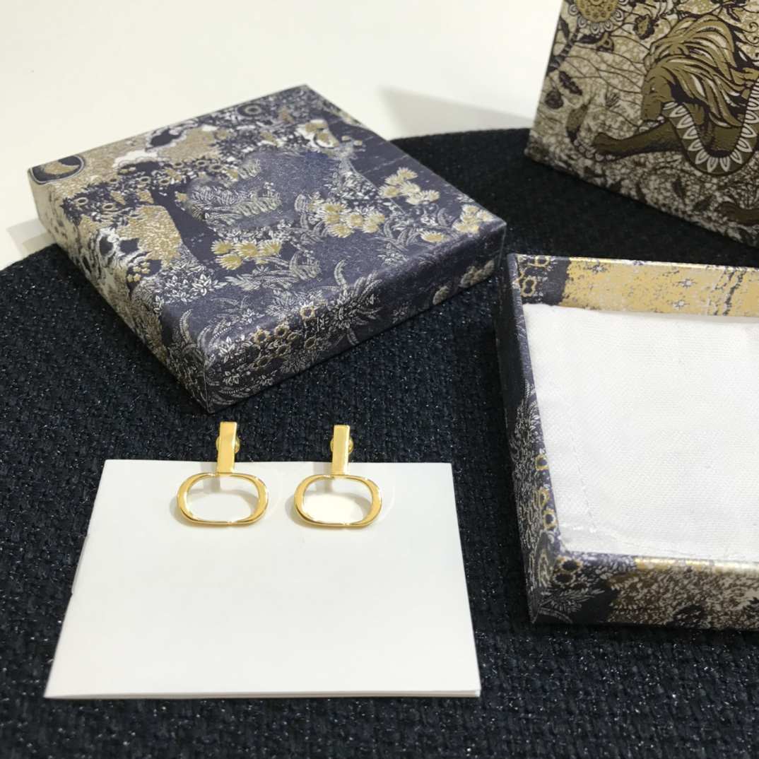 Fashion Womens Earring 18k Gold Hoop Earrings For Woman High Quality Ear Pendants Lucyjewelry with box 21072104W
Fashion Womens Earring 18k Gold Hoop Earrings For Woman High Quality Ear Pendants Lucyjewelry with box 21072104W
