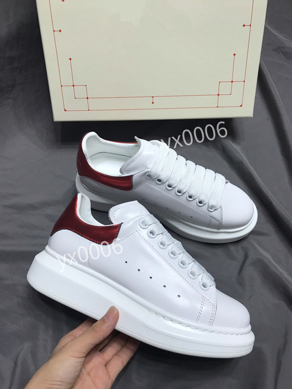 2021 Designer luxury men women casual 35-44 shoes fabric suede effect calfskin nylon Reflective sneakers velvet mixed fiber fashion top qualit gp191120, Choose the color
2021 Designer luxury men women casual 35-44 shoes fabric suede effect calfskin nylon Reflective sneakers velvet mixed fiber fashion top qualit gp191120, Choose the color