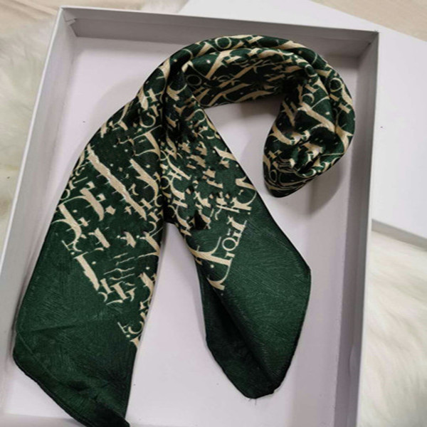 Designer Silk Scarf top Quality famous brand C with logo Fashion pattern Scarves women Shawl Size 70*70cm
Designer Silk Scarf top Quality famous brand C with logo Fashion pattern Scarves women Shawl Size 70*70cm
