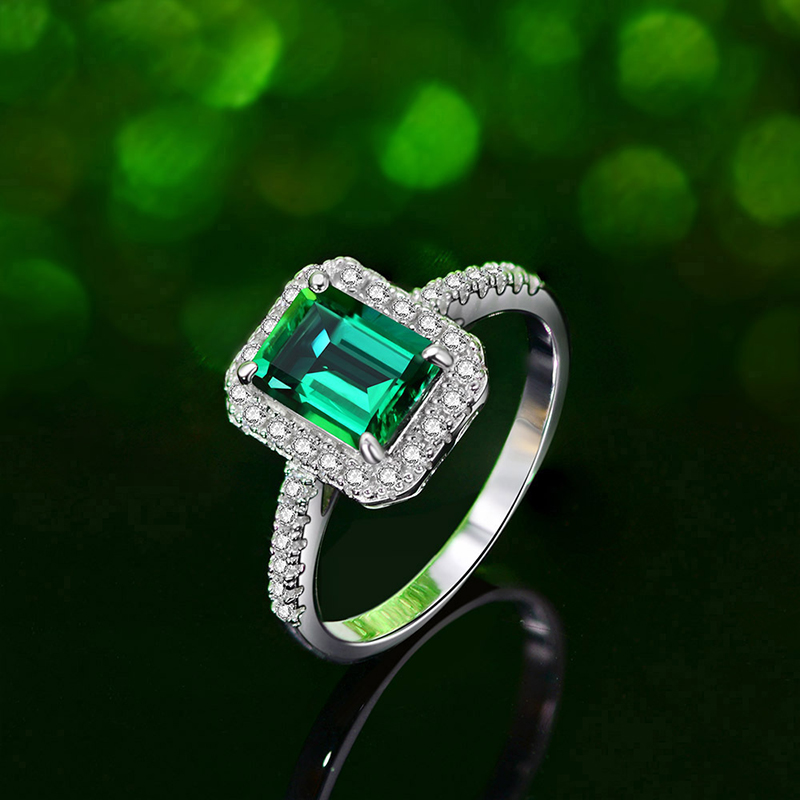 High-Quality S925 sterling silver Band Rings fashion simulation emerald glass diamond wedding-ring retro wild temperament adjustable high-en
High-Quality S925 sterling silver Band Rings fashion simulation emerald glass diamond wedding-ring retro wild temperament adjustable high-en