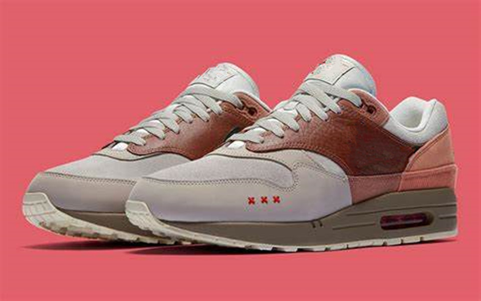 Fashion Tennis Running Shoes Maxs 1s cushioned Run SNKRS RED BARK/KHAKI/TERRA BLUSH/DUSTY PEACH retro runner shoe Mens streetwear Trendy Leisure Sneakers
Fashion Tennis Running Shoes Maxs 1s cushioned Run SNKRS RED BARK/KHAKI/TERRA BLUSH/DUSTY PEACH retro runner shoe Mens streetwear Trendy Leisure Sneakers