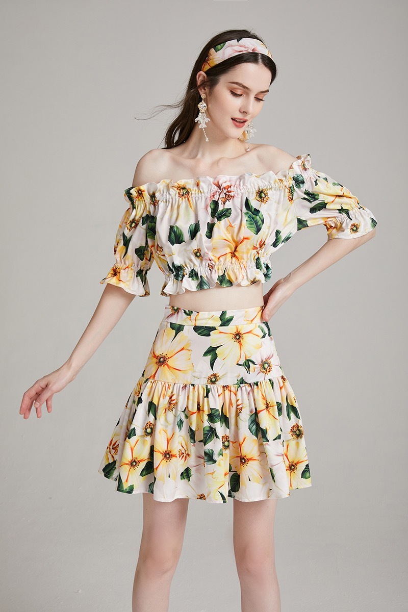 runway stylish yellow flower printed ruched slash neck short summer tops women mini skirt two pieces set lady fashion 210421