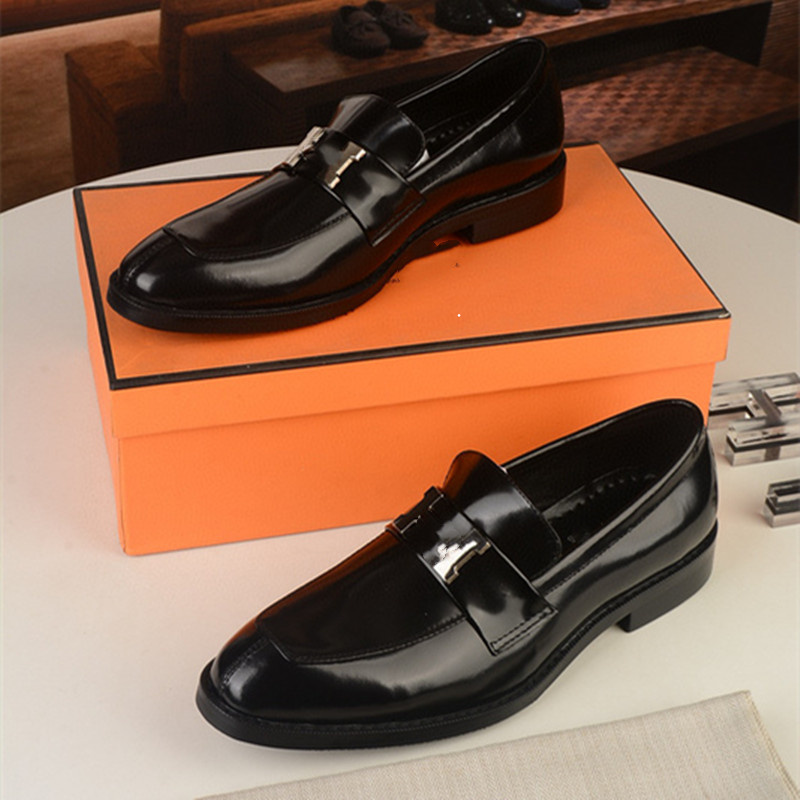 luxury Designers Fashion Real Leather Mens Dress Shoes Pointed Toe Bullock Oxfords Men Lace Up Designer Shoe Size 6.5-11, Shoelace
luxury Designers Fashion Real Leather Mens Dress Shoes Pointed Toe Bullock Oxfords Men Lace Up Designer Shoe Size 6.5-11, Shoelace