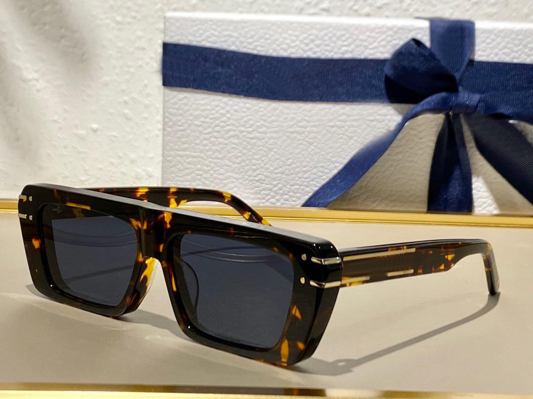 Mens Sunglasses for women S2U men sun glasses womens fashion style protects eyes UV400 lens top quality with case 
Mens Sunglasses for women S2U men sun glasses womens fashion style protects eyes UV400 lens top quality with case