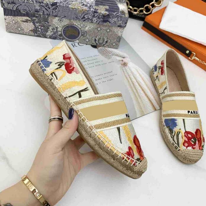 Women Luxurys Casual Shoes Espadrilles Summer Designers ladies flat Beach Half Slippers fashion woman Loafers Fisherman canvas Shoe with box size 34-42, Color 1
Women Luxurys Casual Shoes Espadrilles Summer Designers ladies flat Beach Half Slippers fashion woman Loafers Fisherman canvas Shoe with box size 34-42, Color 1