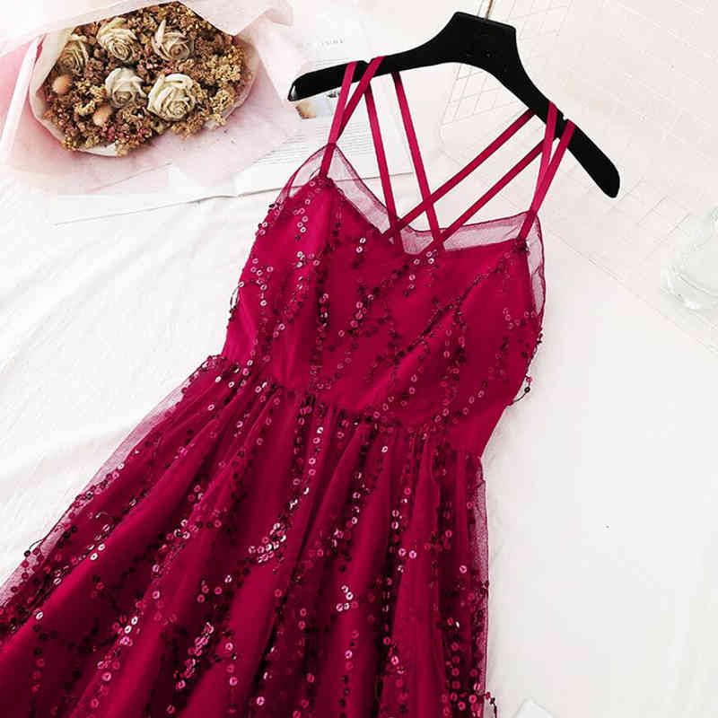 Summer Women Sequins Mesh Spaghetti Strap Dress Sleeveless V Neck Open Back Sexy Lace Dress Female Sweet Sling Tulle Long Dress 210521
