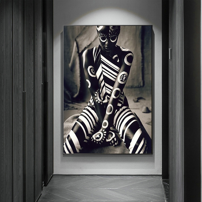 Black and White Pattern African Woman Poster HD Print Canvas Painting Unique Figure Wall Art Pictures Living Room Decor Mural
Black and White Pattern African Woman Poster HD Print Canvas Painting Unique Figure Wall Art Pictures Living Room Decor Mural