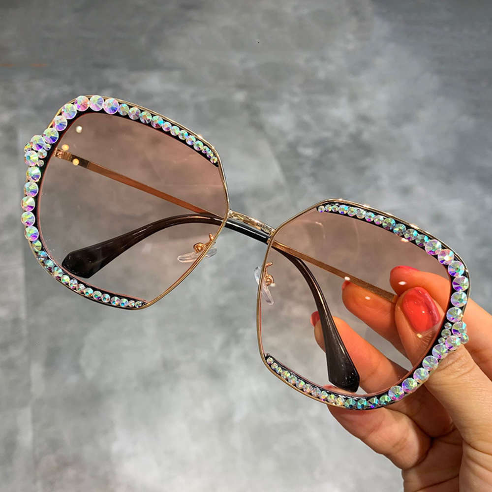 Highend accessories Luxury Rhintone Oversized square Sun glass Clear Lens Metal Flame Men Women sunglass, Black
Highend accessories Luxury Rhintone Oversized square Sun glass Clear Lens Metal Flame Men Women sunglass, Black