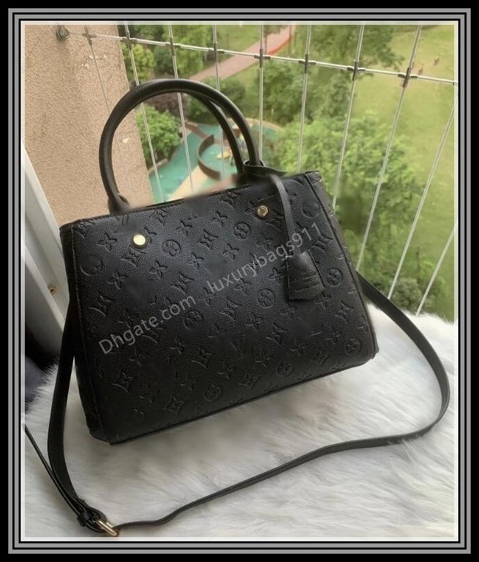 Handbags Women Leather MONTAIGNE BB Shoulder Bags Fashion Designer Handbags Women Crossbody Bag Purse Tote M41055 LVLOUISVIT, Golden;silver
Handbags Women Leather MONTAIGNE BB Shoulder Bags Fashion Designer Handbags Women Crossbody Bag Purse Tote M41055 LVLOUISVIT, Golden;silver